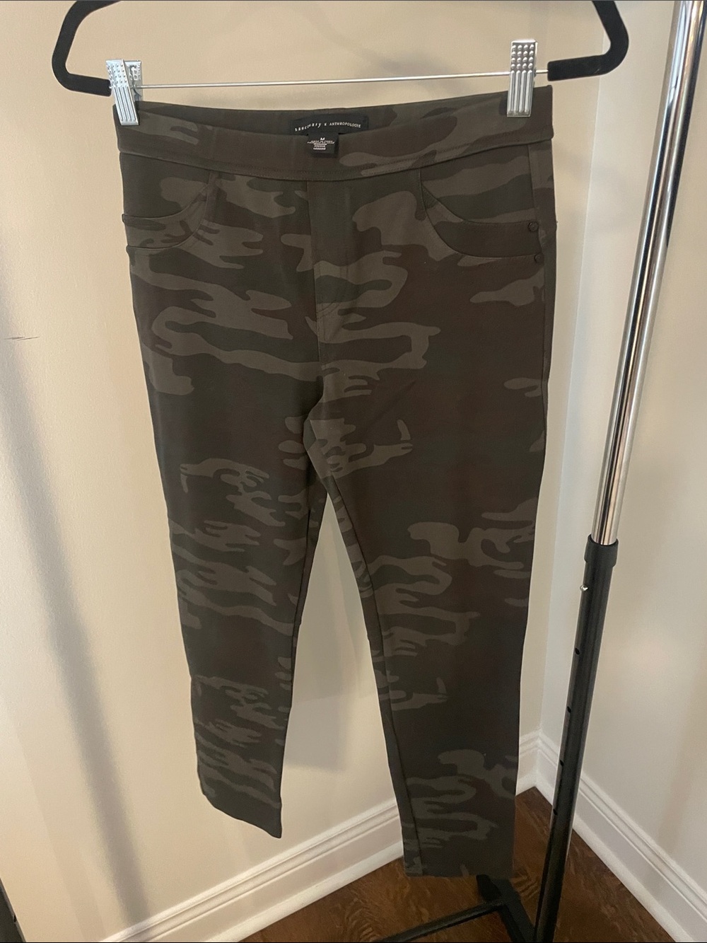 Sanctuary Olive Camo Skinny Pants